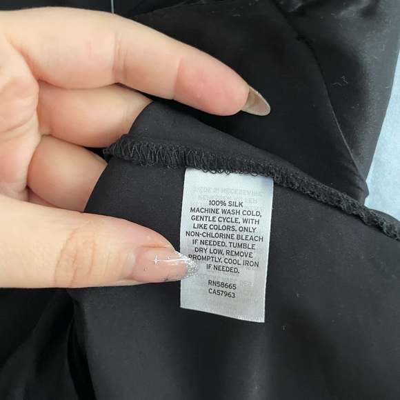 Nordstrom Silk Tank Black - Picture 5 of 5